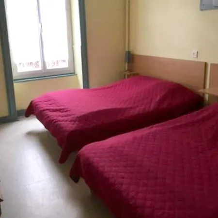 Apartment Cosy A La Bourboule, 40 M², Casier A Skis *